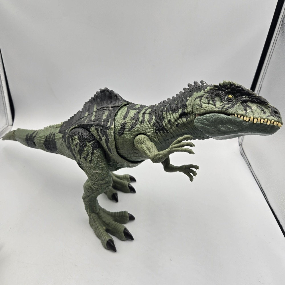 Jurassic Park World Dominion Strike N Roar Giganotosaurus Dinosaur Figure Mattel